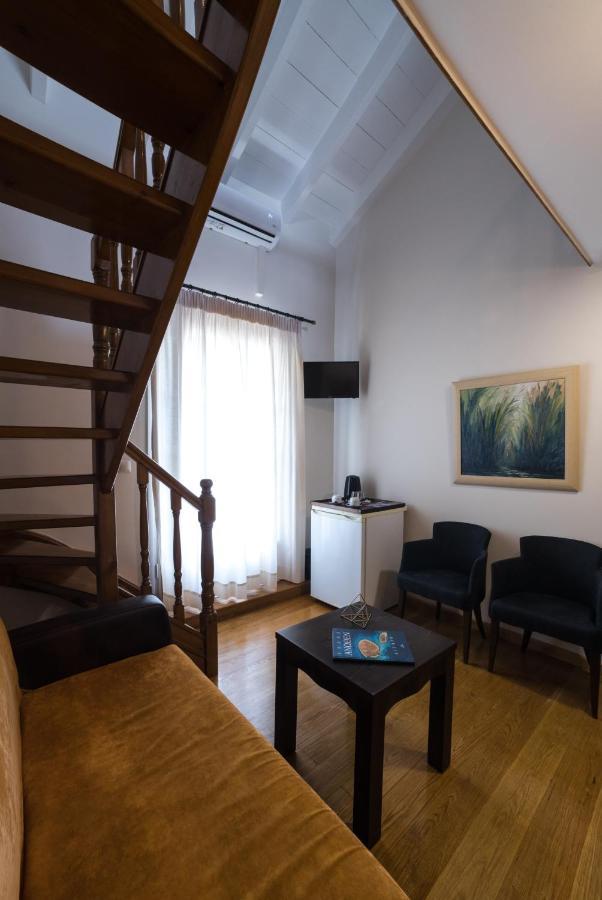 Pension Nikolaos Nauplion Buitenkant foto